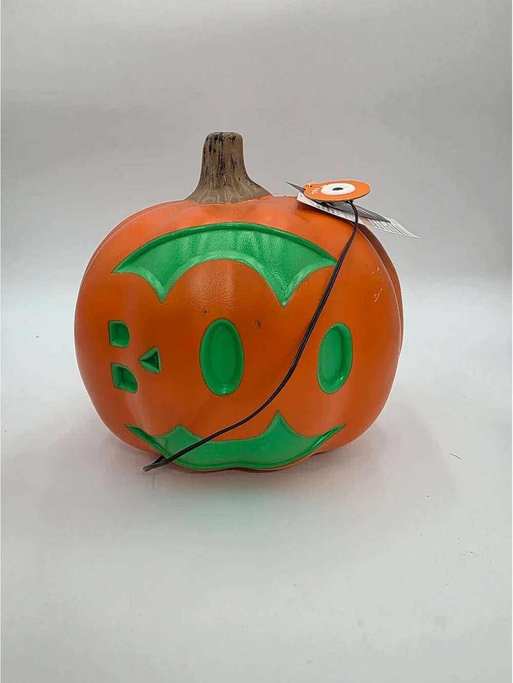 Light-Up Halloween Pumpkin Decoration with 'BOO' Design